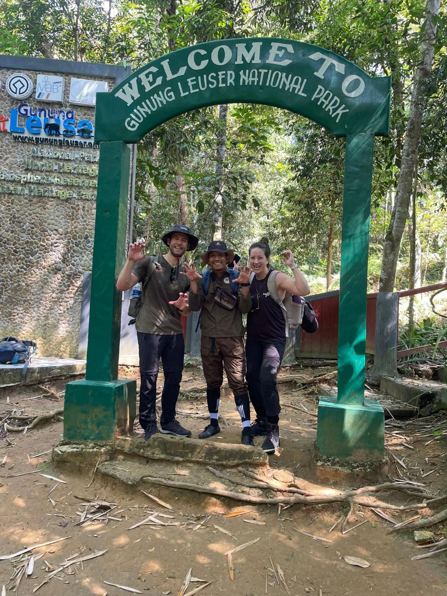 Wisma Batu Mandi Bukit Lawang Esterno foto