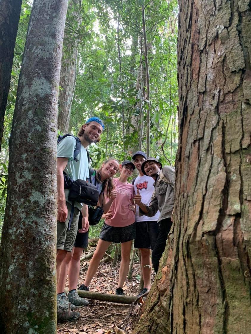 Wisma Batu Mandi Bukit Lawang Esterno foto