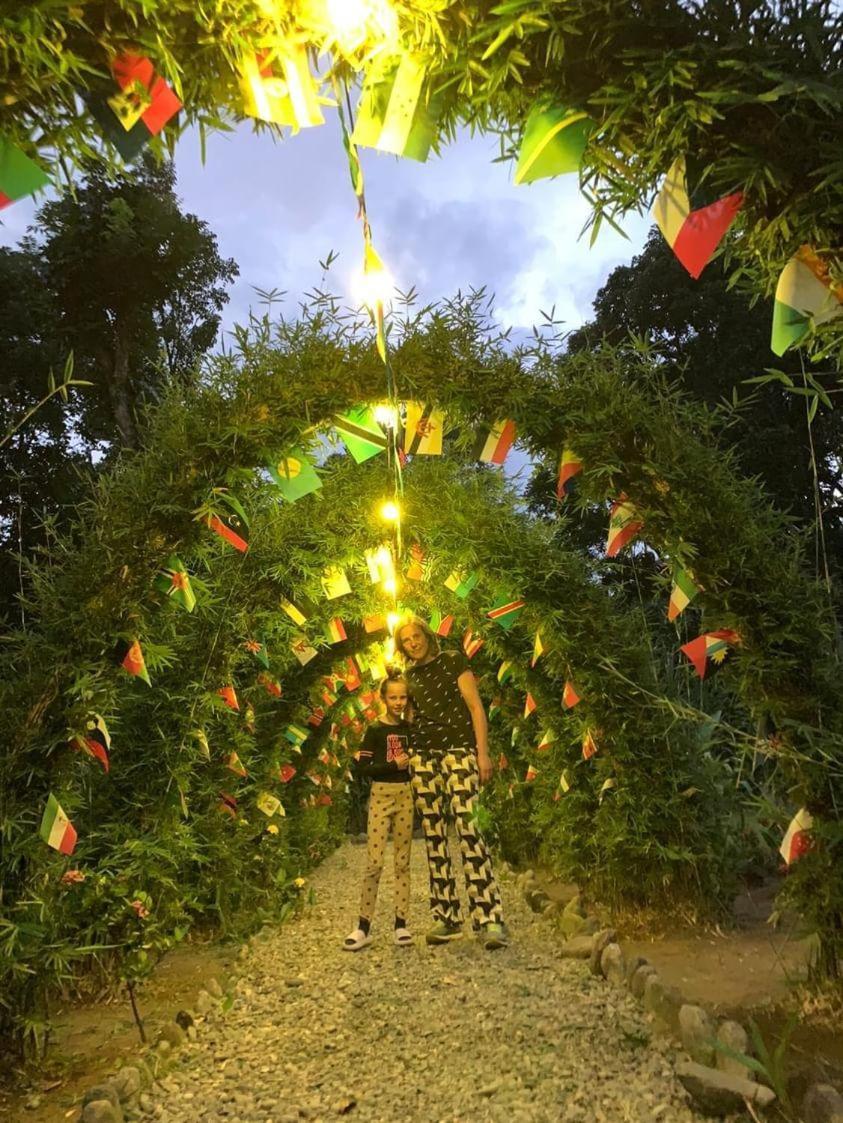Wisma Batu Mandi Bukit Lawang Esterno foto