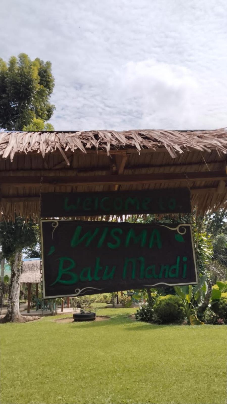 Wisma Batu Mandi Bukit Lawang Esterno foto